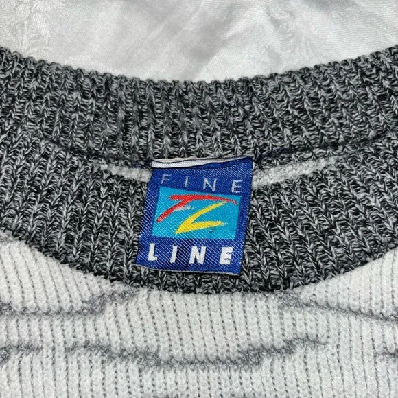 Simple and Sweet Patterned Sweater - Picture 3 of 3